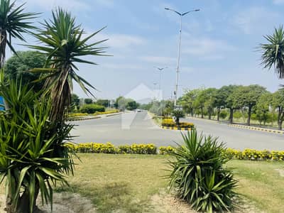 بینکرس ایوینیو کوآپریٹو ہاؤسنگ سوسائٹی لاہور میں 18 مرلہ رہائشی پلاٹ 1.6 کروڑ میں برائے فروخت۔ بینکرس ایوینیو کوآپریٹو ہاؤسنگ سوسائٹی لاہور میں 18 مرلہ رہائشی پلاٹ 1.6 کروڑ میں برائے فروخت۔