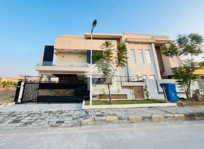 بحریہ ٹاؤن فیز 8 ۔ سیکٹر ایف - 1 بحریہ ٹاؤن فیز 8,بحریہ ٹاؤن راولپنڈی,راولپنڈی میں 5 کمروں کا 10 مرلہ مکان 3.3 کروڑ میں برائے فروخت۔