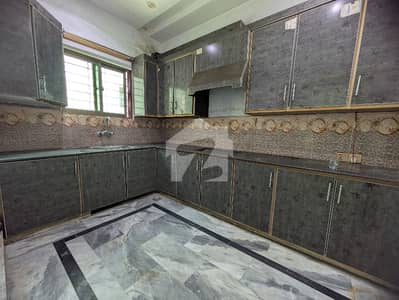 10 Marla Upper Portion For Rent 10 Marla Upper Portion For Rent