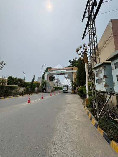 الکبیر ٹاؤن فیز 2 ۔ ابوبکر بلاک الکبیر ٹاؤن - فیز 2,الکبیر ٹاؤن,رائیونڈ روڈ,لاہور میں 3 مرلہ رہائشی پلاٹ 44.0 لاکھ میں برائے فروخت۔ الکبیر ٹاؤن فیز 2 ۔ ابوبکر بلاک الکبیر ٹاؤن - فیز 2,الکبیر ٹاؤن,رائیونڈ روڈ,لاہور میں 3 مرلہ رہائشی پلاٹ 44.0 لاکھ میں برائے فروخت۔