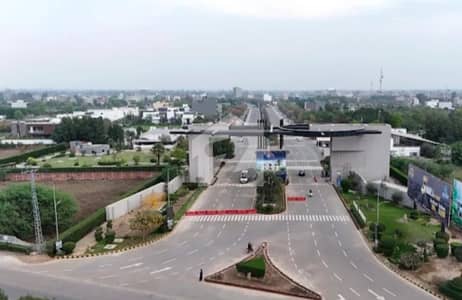 10 Marla Corner Facing Park Plot Very Hot Location Near To Market Main Road