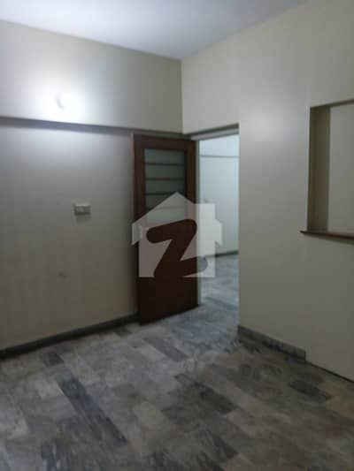 گلشنِ اقبال - بلاک 13 ڈی گلشنِ اقبال,گلشنِ اقبال ٹاؤن,کراچی میں 2 کمروں کا 5 مرلہ فلیٹ 45.0 ہزار میں کرایہ پر دستیاب ہے۔