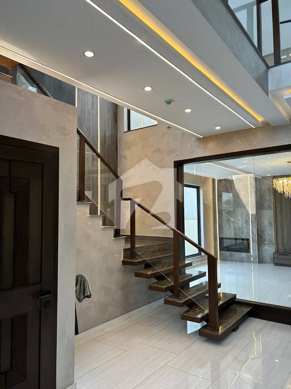KANAL MODERN BUNGALOW FOR SALE NEAR RAYA KANAL MODERN BUNGALOW FOR SALE NEAR RAYA