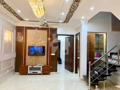 KANAL MODERN BUNGALOW UPPER PORTION