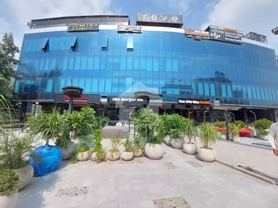 ایف ۔ 11 مرکز ایف ۔ 11,اسلام آباد میں 3 مرلہ Studio دکان 9.0 کروڑ میں برائے فروخت۔