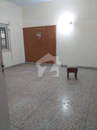 In Gulshan-E-Iqbal - Block 7 Of Karachi, A 1000 Square Yards House Is Available In Gulshan-E-Iqbal - Block 7 Of Karachi, A 1000 Square Yards House Is Available