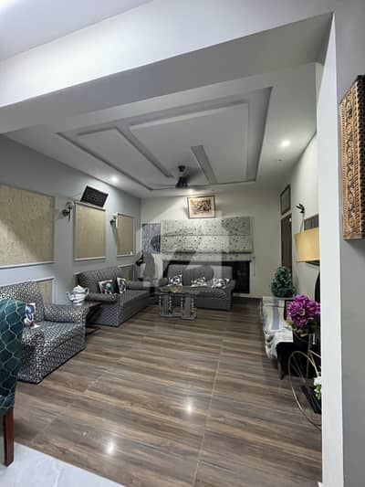 8 MARLA LOWER PORTION IN BLOCK D PHASE 2 BAHRIA ORCHARD LAHORE. SMALL FAMILY REQUIRED.