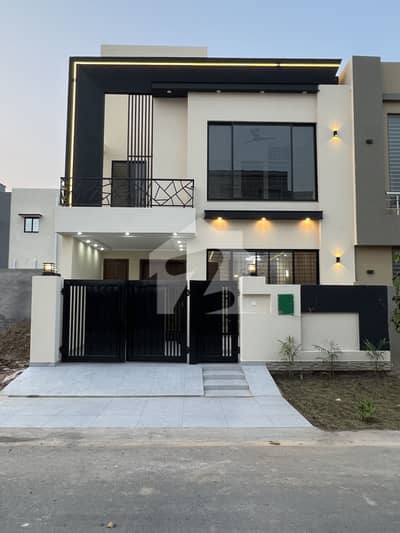 5 Marla Beautiful House For Sale In Bahria Nasheman Lahore