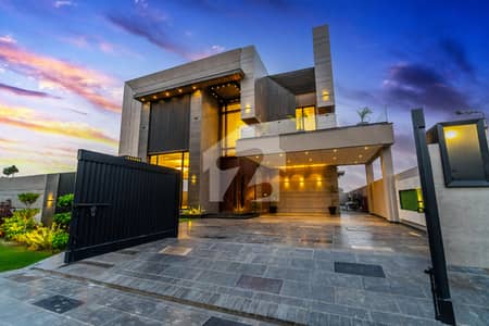 3 Beds 1 Kanal Upper Portion Prime Location For Rent In Ex Air Avenue DHA Phase 8 Lahore.
