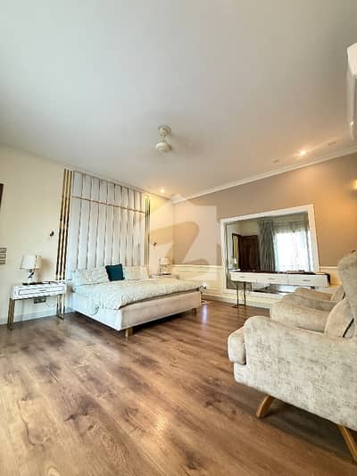 PAREKH ESTATE OFFERS 1000 YARD LUXURY MASTERPIECE FOR RENT PAREKH ESTATE OFFERS 1000 YARD LUXURY MASTERPIECE FOR RENT