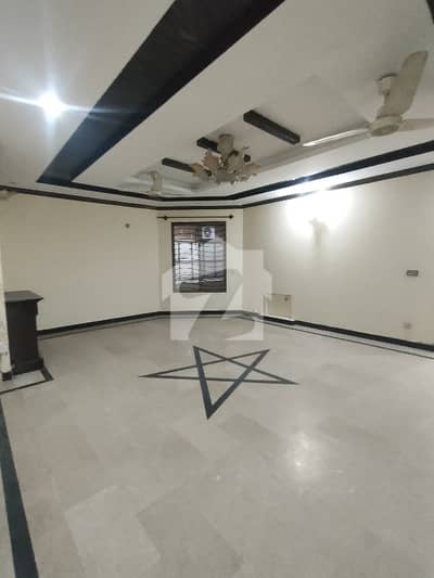 E-11 Mind Blowing Location What A Outstanding Luxury Upper Portion 3 Beds Tv/L For Rent