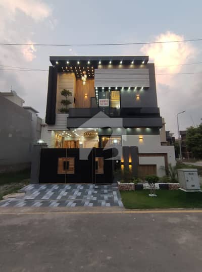 5 Marla Modern Design House For Sale In Parkview City, Lahore