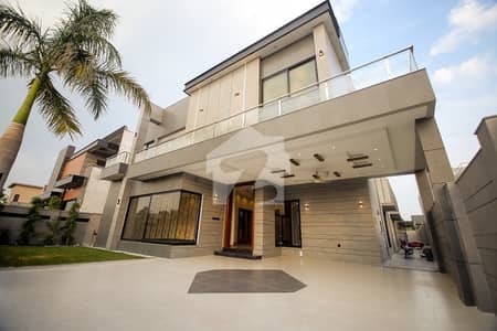 1 Kanal Luxury Elegent bungalow for Rent phase 6 DHA Lahore