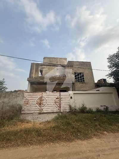 10 Marla Beautiful Spacious House For Sale In Elite Town Urgent Sale