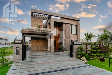 ULTRA MODERN DESIGN HOUSE FOR SALE IN DHA PHASE 7 NEAR TO RAYA GOLF CLUB FACING PARK ULTRA MODERN DESIGN HOUSE FOR SALE IN DHA PHASE 7 NEAR TO RAYA GOLF CLUB FACING PARK