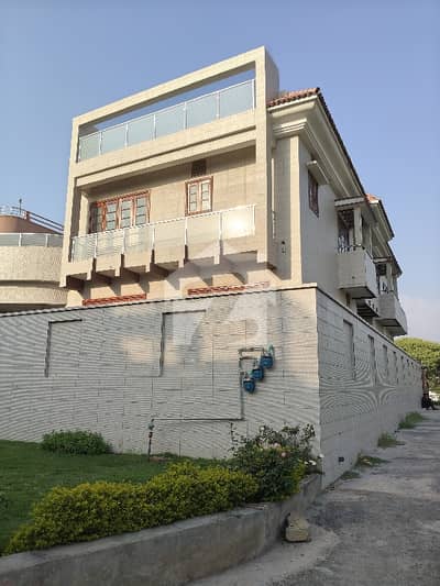 G-13/4 Triple Storey House Street Corner 50x90 Ideal Location For Sale