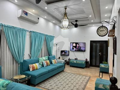Beautiful One Unit 300 Sq Yards 4 Bed DD House For Sale In Juhar Block 14 Beautiful One Unit 300 Sq Yards 4 Bed DD House For Sale In Juhar Block 14
