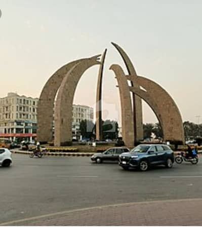بحریہ ٹاؤن سیکٹر ای بحریہ ٹاؤن,لاہور میں 10 مرلہ رہائشی پلاٹ 85.0 لاکھ میں برائے فروخت۔