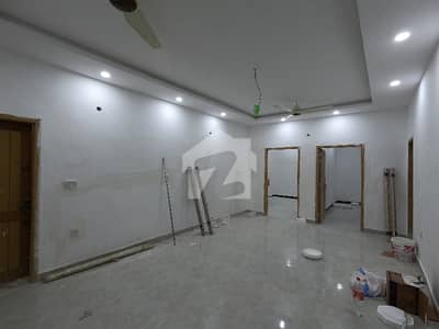 پشاور روڈ راولپنڈی میں 3 کمروں کا 8 مرلہ فلیٹ 2.89 کروڑ میں برائے فروخت۔