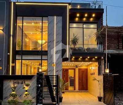 سینٹرل پارک ہاؤسنگ سکیم لاہور میں 3 کمروں کا 5 مرلہ مکان 2.65 کروڑ میں برائے فروخت۔