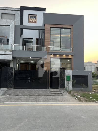 5 Marla Beautiful House For Sale In Bahria Naseman Lahore 5 Marla Beautiful House For Sale In Bahria Naseman Lahore
