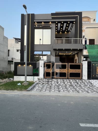 5 Marla Beautiful House For Sale In Bahria Nasheman Lahore 5 Marla Beautiful House For Sale In Bahria Nasheman Lahore