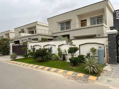 فالکن کمپلیکس نیوملیر ملیر,کراچی میں 4 کمروں کا 14 مرلہ مکان 2.3 لاکھ میں کرایہ پر دستیاب ہے۔ فالکن کمپلیکس نیوملیر ملیر,کراچی میں 4 کمروں کا 14 مرلہ مکان 2.3 لاکھ میں کرایہ پر دستیاب ہے۔