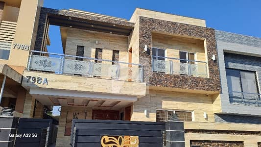 بحریہ ٹاؤن فیز 3 بحریہ ٹاؤن راولپنڈی,راولپنڈی میں 5 کمروں کا 10 مرلہ مکان 4.5 کروڑ میں برائے فروخت۔ بحریہ ٹاؤن فیز 3 بحریہ ٹاؤن راولپنڈی,راولپنڈی میں 5 کمروں کا 10 مرلہ مکان 4.5 کروڑ میں برائے فروخت۔