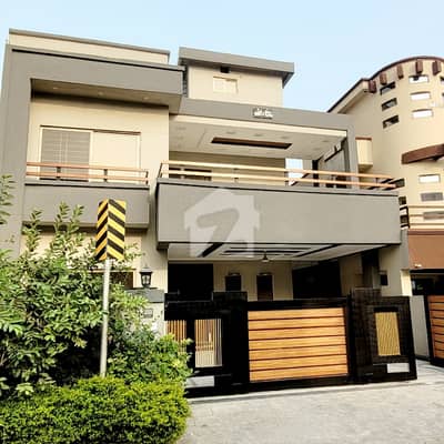 10 Marla Single Unit House Available For Rent Bahria Town Phase 4
