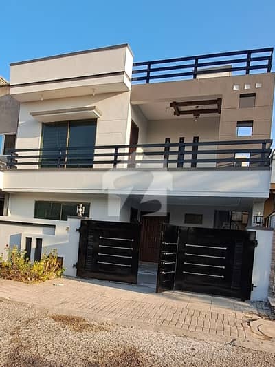 10 Marla House Available For Sale In Bahria Town Phase 3 10 Marla House Available For Sale In Bahria Town Phase 3