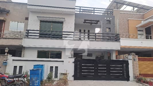 10 Marla House Available For Sale In Bahria Town Phase 3
