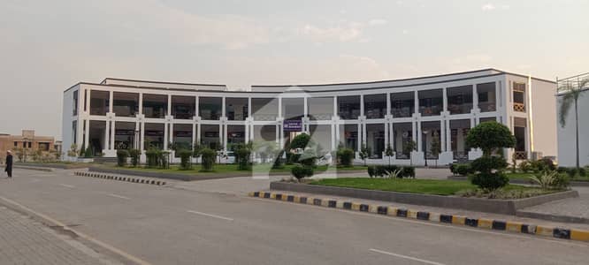 200 Series Plot | Walking distance to Park Masjid & Market