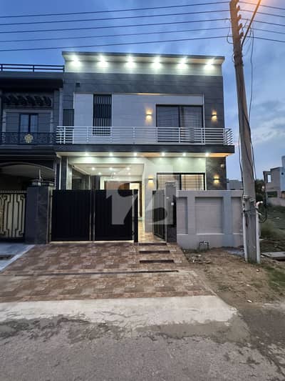 5 Marla Brand New Ultra Modern Design House For Rent In Dha Rahber