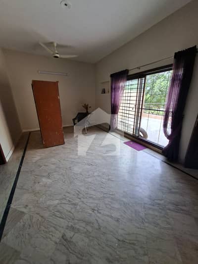 10 Marla Upper Portion Available For Rent (Railway Officers Society)