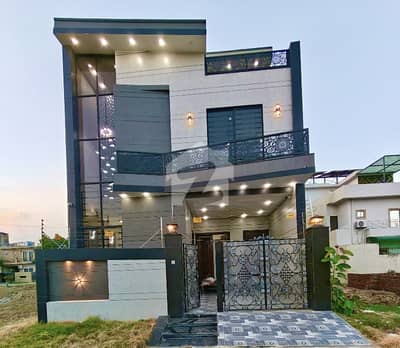 5 Marla Ultra Modern Luxury House For Sale 5 Marla Ultra Modern Luxury House For Sale