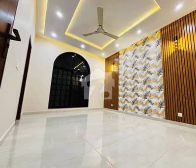 8 Marla Ground Portion For Rent In Faisal Town