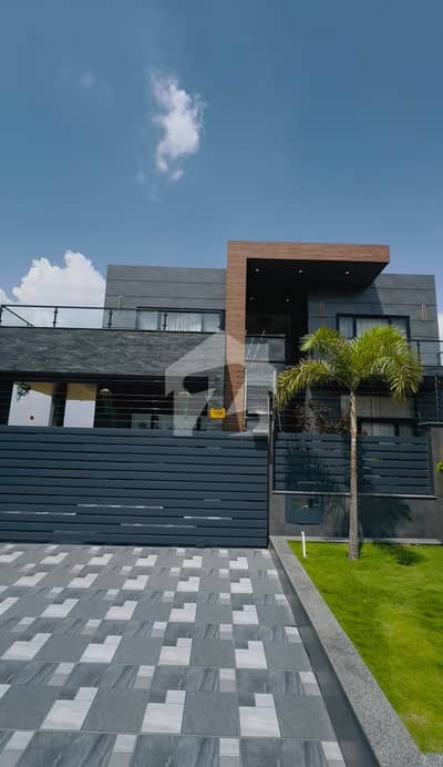 10 Marla Flat for sale in Askari