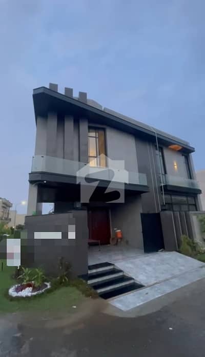 7 Marla Coner House Available For Sale 150 Ft Road Back
