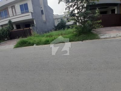 Lop Clear Corner Plot For Sale