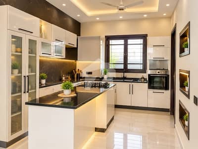 600 Yards Upper Portion For Rent