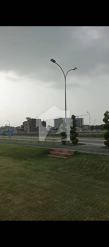 اتحاد ٹاؤن فیز ١ اتحاد ٹاؤن,رائیونڈ روڈ,لاہور میں 10 مرلہ رہائشی پلاٹ 2.5 کروڑ میں برائے فروخت۔ اتحاد ٹاؤن فیز ١ اتحاد ٹاؤن,رائیونڈ روڈ,لاہور میں 10 مرلہ رہائشی پلاٹ 2.5 کروڑ میں برائے فروخت۔