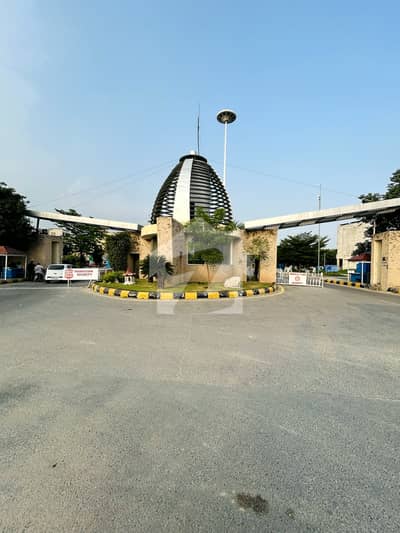 2.66 Marla Commercial For Sale | Zinia Block Bahria Nasheman | 120 Ft Road
