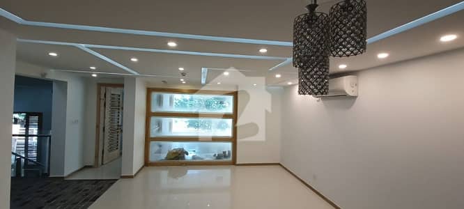ایف ۔ 6 اسلام آباد میں 7 کمروں کا 1 کنال مکان 30.0 کروڑ میں برائے فروخت۔ ایف ۔ 6 اسلام آباد میں 7 کمروں کا 1 کنال مکان 30.0 کروڑ میں برائے فروخت۔
