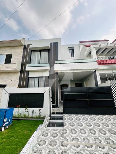 5 MARLA HOUSE FOR SALE | KHAYABAN E AMIN
