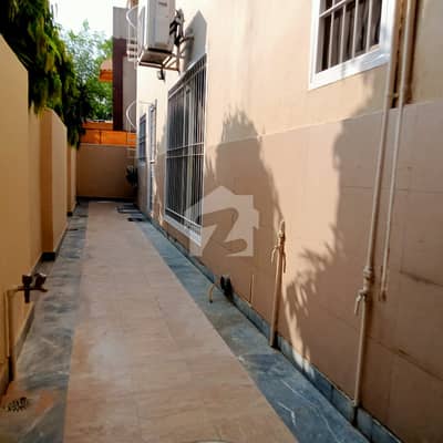 10 Marla Corner House For Sale In DHA Phase 5 4 Bed, Prime Location