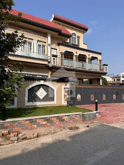 10 Marla Upper House in Soan Garden Islamabad