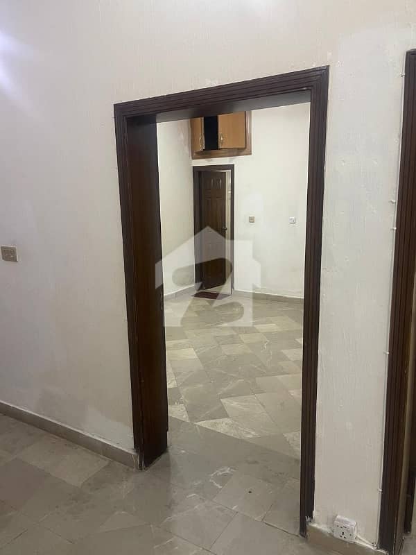 5 Marla Basement For Rent In LVL 5 Marla Basement For Rent In LVL