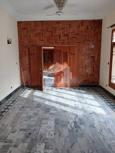 Reasonable Price 500 Square Yards Cda Transfer marble floor House Available In F-8/1 On Nice Location