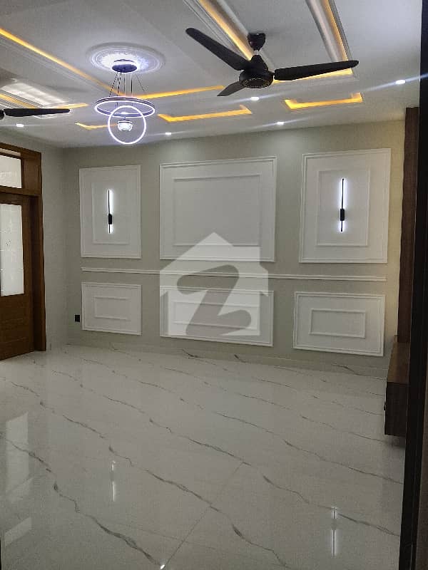 Beautiful Location Single Story House Available For Sale 30x60 Beautiful Location Single Story House Available For Sale 30x60