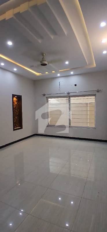 studio flat for rent .